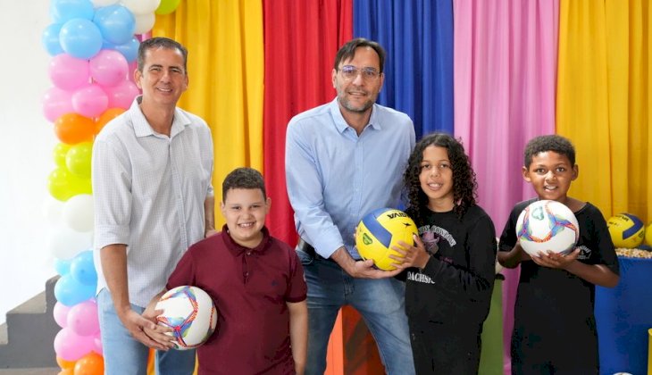 Nova Andradina celebra Dia das Crianças com entrega de bolas e programação especial