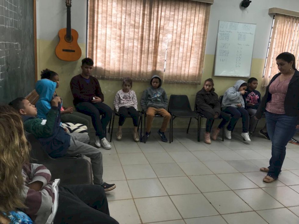 Rede municipal de ensino aborda inclusão de alunos com transtorno do espectro autista na escola regular