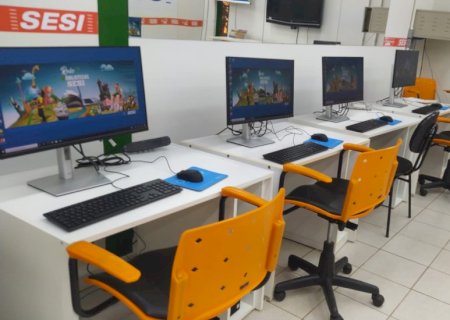 Biblioteca do SESI ganha 10 novos monitores