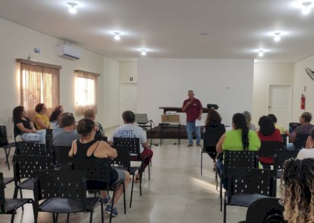 Simted reúne professores e administrativos para discutir pauta de reivindicações