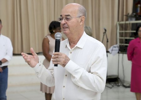 Evento alusivo ao Dia das Mães reúne integrantes do Projeto Conviver em noite de homenagens