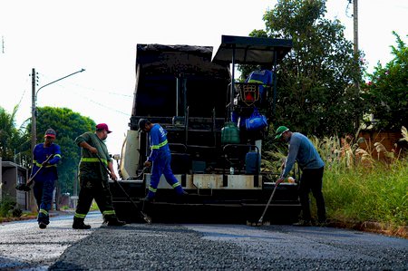 Recuperação asfáltica avança com frentes simultâneas em Nova Andradina