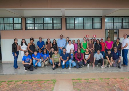 Parceria amplia oportunidades para 33 adolescentes no Programa Jovem Aprendiz